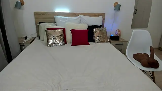 KateRedgar stripchat live cam model