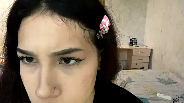 MaryMoors stripchat live cam model
