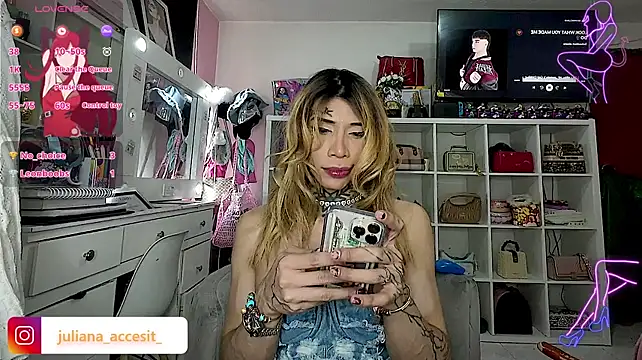 caroline_cossei stripchat live cam model