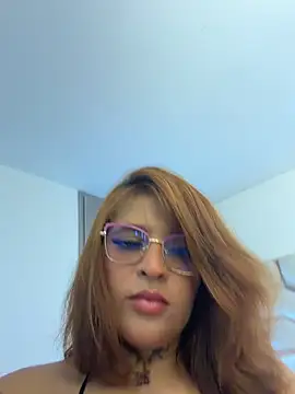 AshleyMuahhh stripchat live cam model