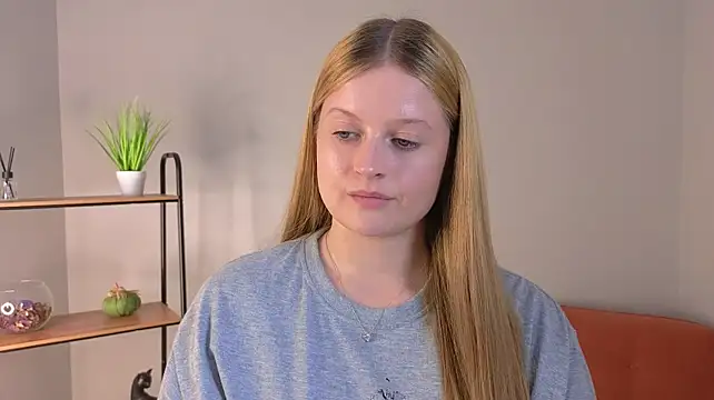 SloaneGeorge stripchat live cam model