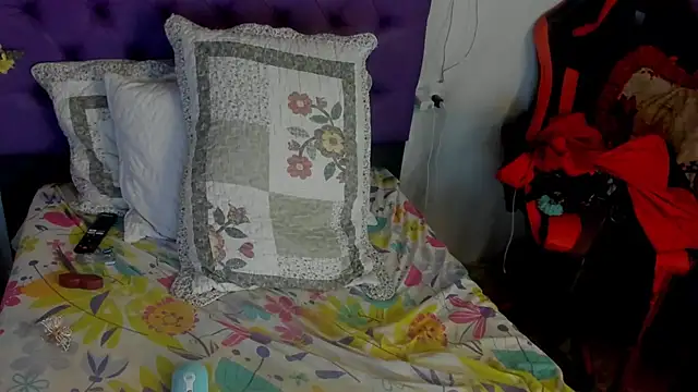 Margoth_clain stripchat live cam model