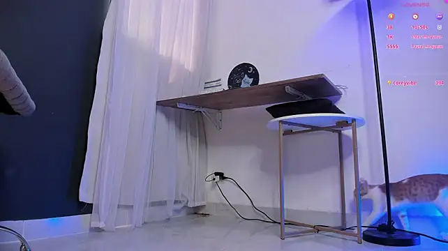 Goddessalicee stripchat live cam model