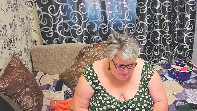 Baunti5555 stripchat live cam model