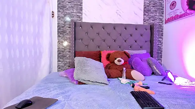 Tifanny_055 stripchat live cam model