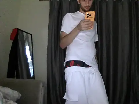 nikolasnik50 stripchat live cam model