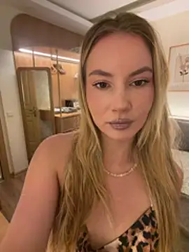 Bella_Cllark stripchat live cam model