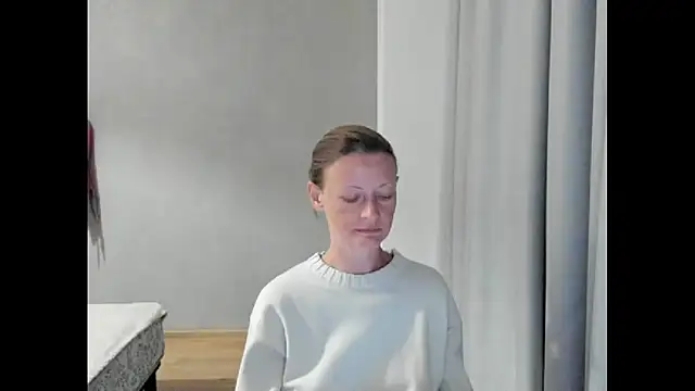 VelvetZara stripchat live cam model