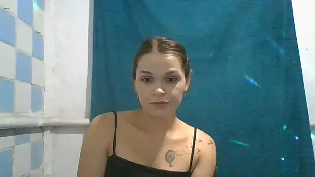 MilaPrescott stripchat live cam model