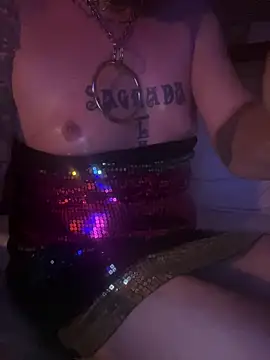 Ladyluve stripchat live cam model
