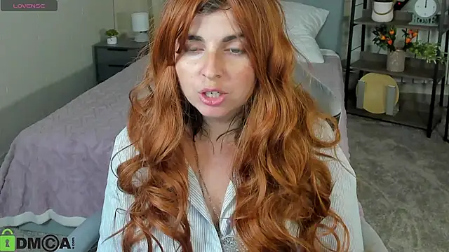 MartaEdams stripchat live cam model