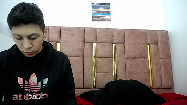 MIA_COINS stripchat live cam model