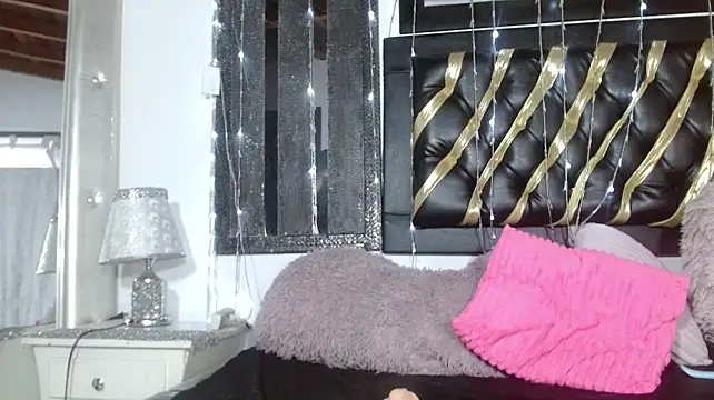 alexa_collins_ stripchat live cam model