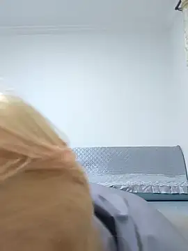 Yaerxiang stripchat live cam model