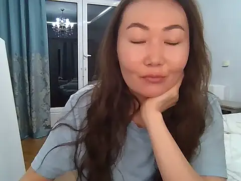 Jadddiie stripchat live cam model