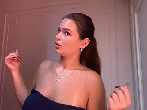LizaSmith stripchat live cam model