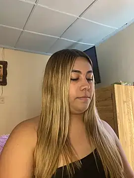 _BellaSmith_ stripchat live cam model