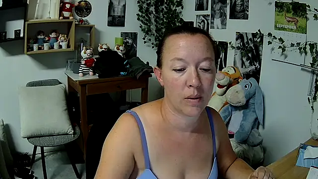 AnyaKrey@xh stripchat live cam model
