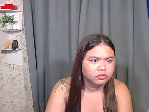 Babydannie03 stripchat live cam model
