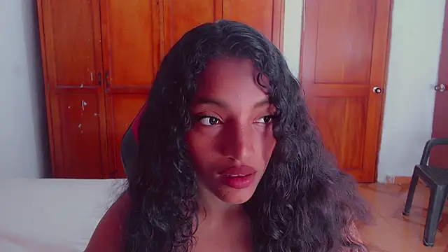 Ruby_evans2 stripchat live cam model