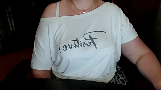 AlisaHot55 stripchat live cam model
