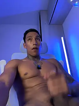 sendfer stripchat live cam model
