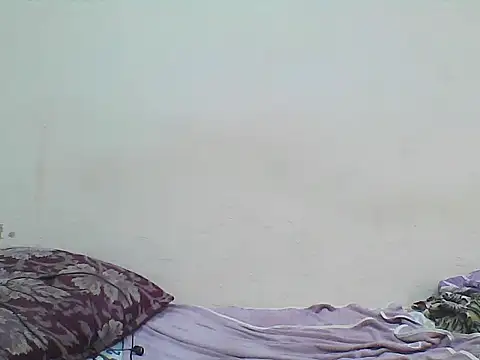 CuteRue stripchat live cam model