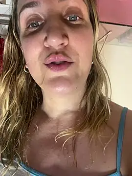 Bia_sexynovaes stripchat live cam model