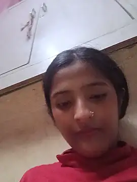 KittyBby14 stripchat live cam model