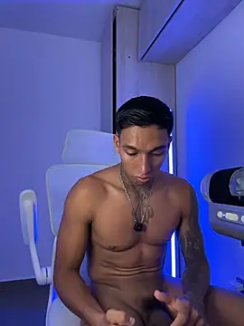 sendfer stripchat live cam model
