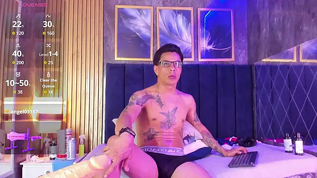 Andrew_Haalls stripchat live cam model