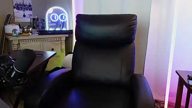 Ghost11_11 stripchat live cam model