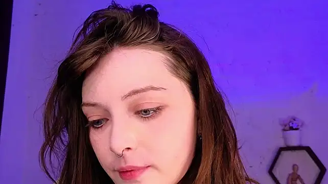 NicoleKashmir stripchat live cam model