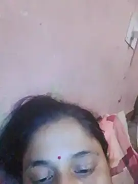 Varsha_96 stripchat live cam model