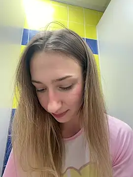 Lia-see-ya stripchat live cam model