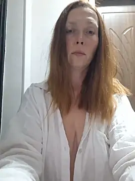 MillaSmileX stripchat live cam model