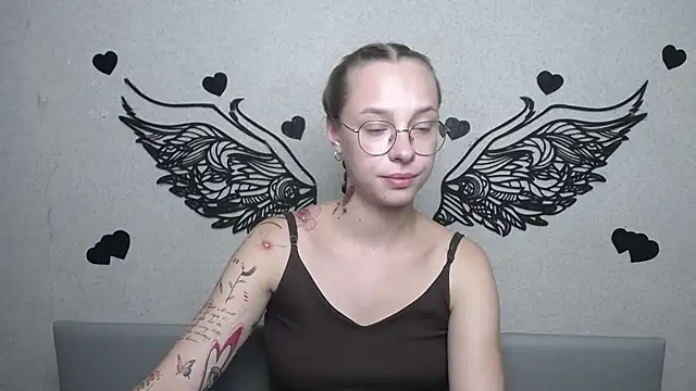SteshaGlass stripchat live cam model