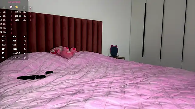 MarshaTeaff stripchat live cam model