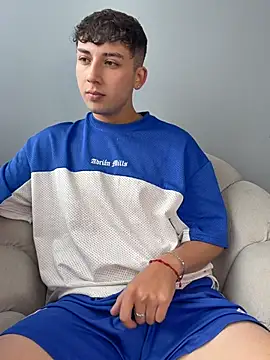 OLIVER_K stripchat live cam model