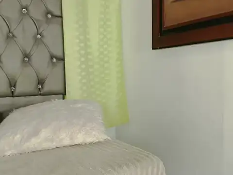 melissa_paris69 stripchat live cam model