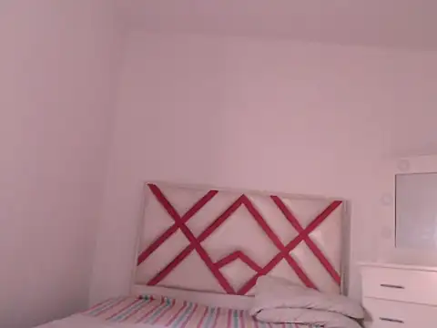 JessikaHoot stripchat live cam model