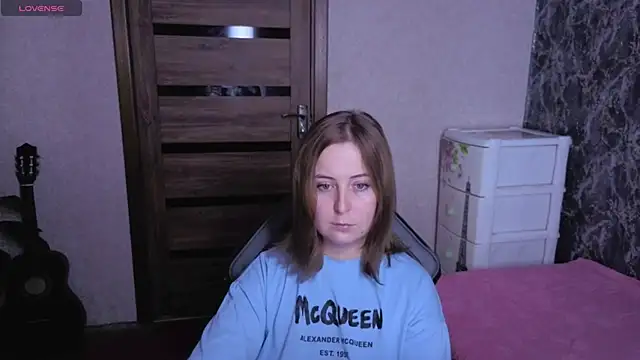 Kristy-Max stripchat live cam model