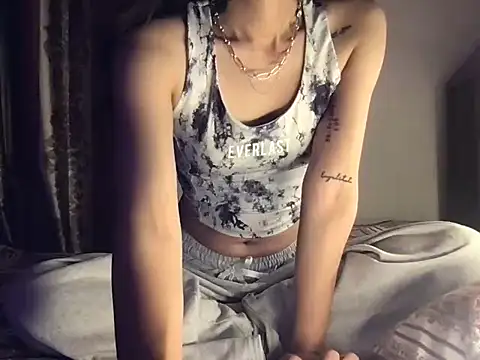 _Maya_zaidi_ stripchat live cam model