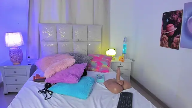 bell_popperr_ stripchat live cam model
