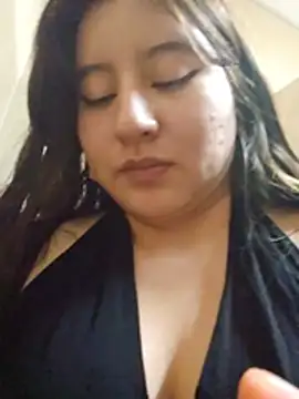 Yexxi stripchat live cam model