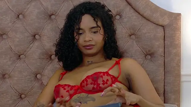 CristalCampbell1 stripchat live cam model