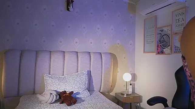 ImaraBrown stripchat live cam model