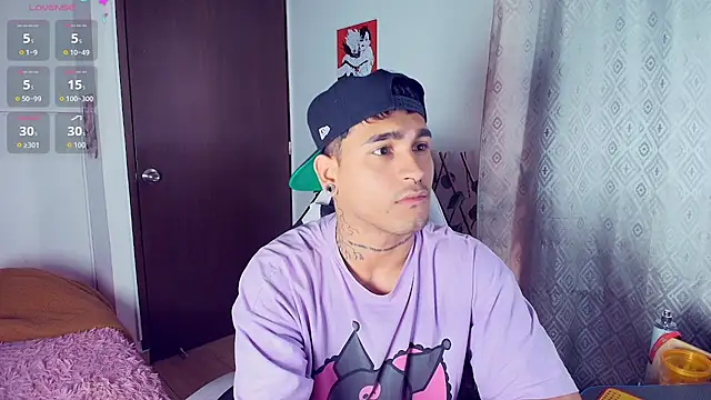 tyler_hunt stripchat live cam model