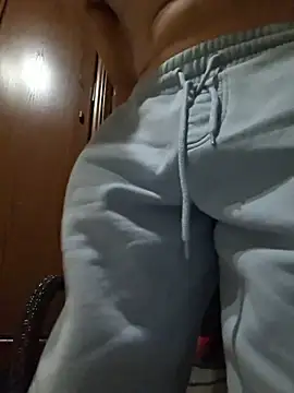 hornyteacher19 stripchat live cam model