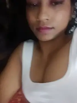 Rani-8788 stripchat live cam model